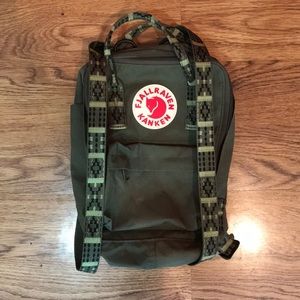 FJALL RAVEN mini backpack - great condition